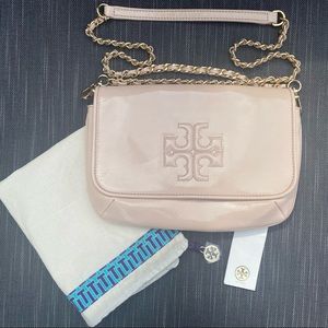 Tory Burch Light Oak Charlie Patent Clutch/Crossbody
